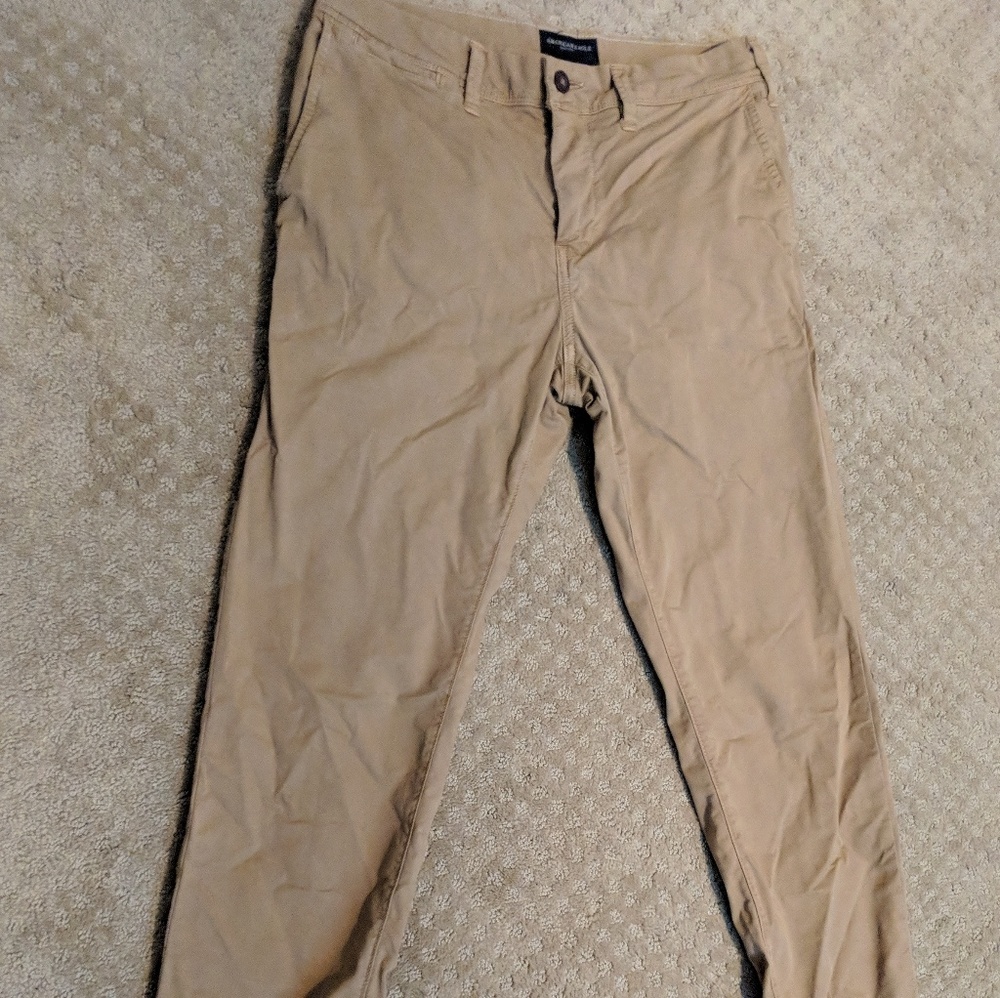 American Eagle Extreme Flex Khaki Pants